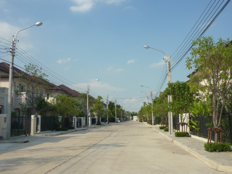 รูปภาพ เซนโทร รามอินทรา (Centro)