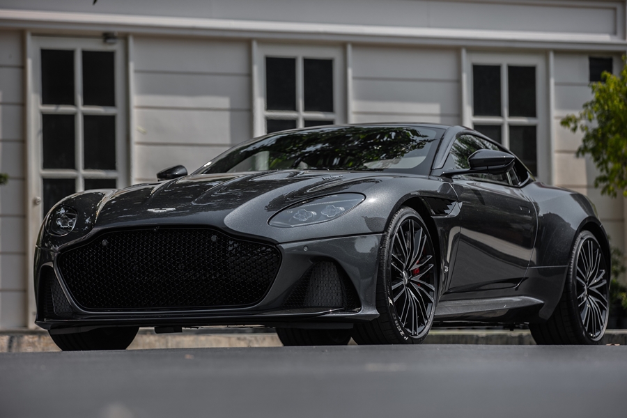 รูปภาพ แอสตัน มาร์ติน Aston Martin DBS Superleggera Coupe ปี 2021