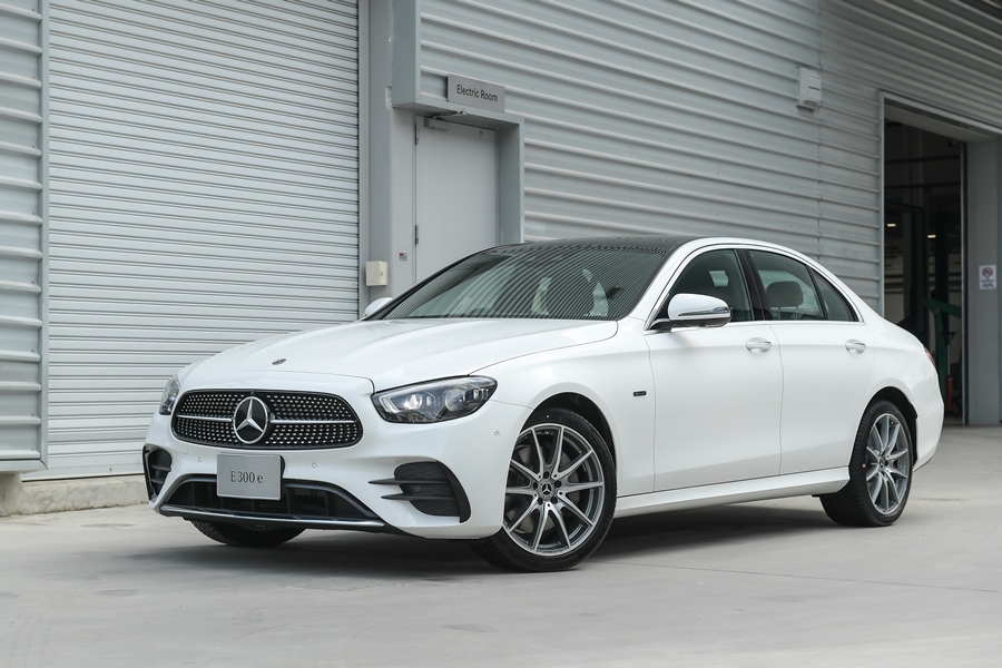 รูปภาพ เมอร์เซเดส-เบนซ์ Mercedes-benz E-Class E 300 e Avantgrade ปี 2021