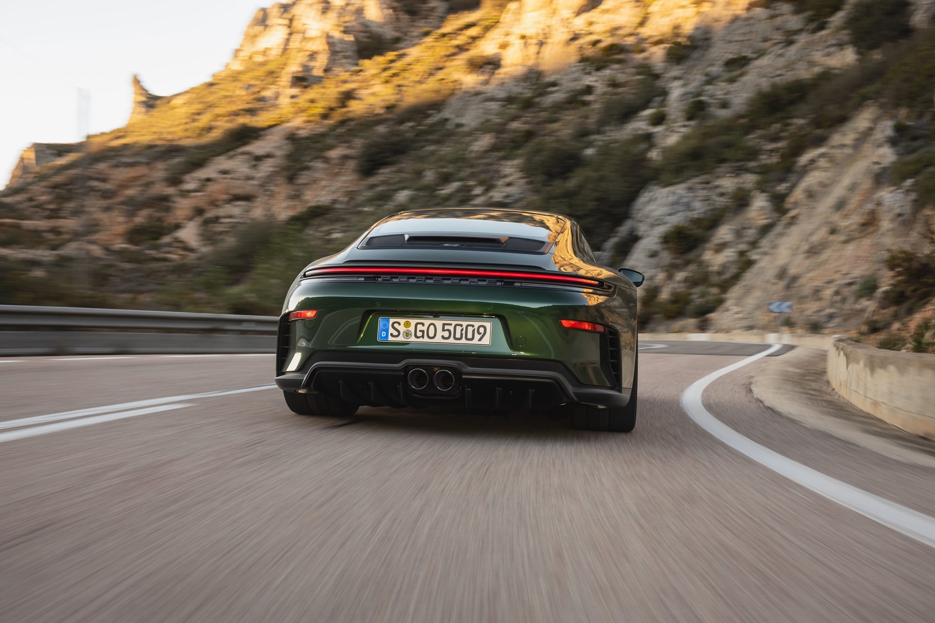 รูปภาพ ปอร์เช่ Porsche 911 GT3 with Touring Package ปี 2025