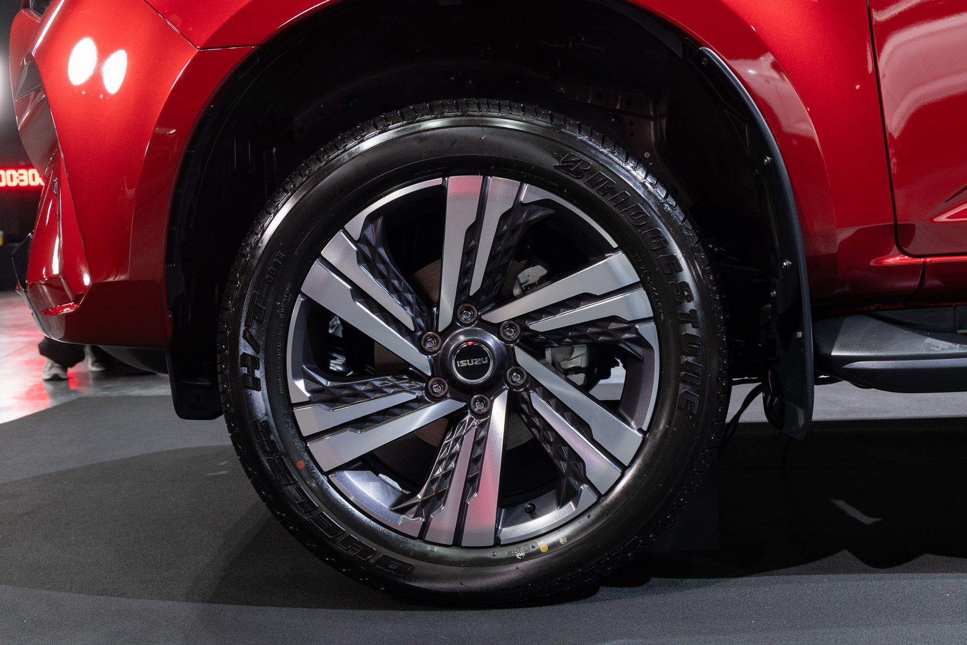 รูปภาพ อีซูซุ Isuzu MU-X 4x2 1.9 Ultimate A/T ปี 2024