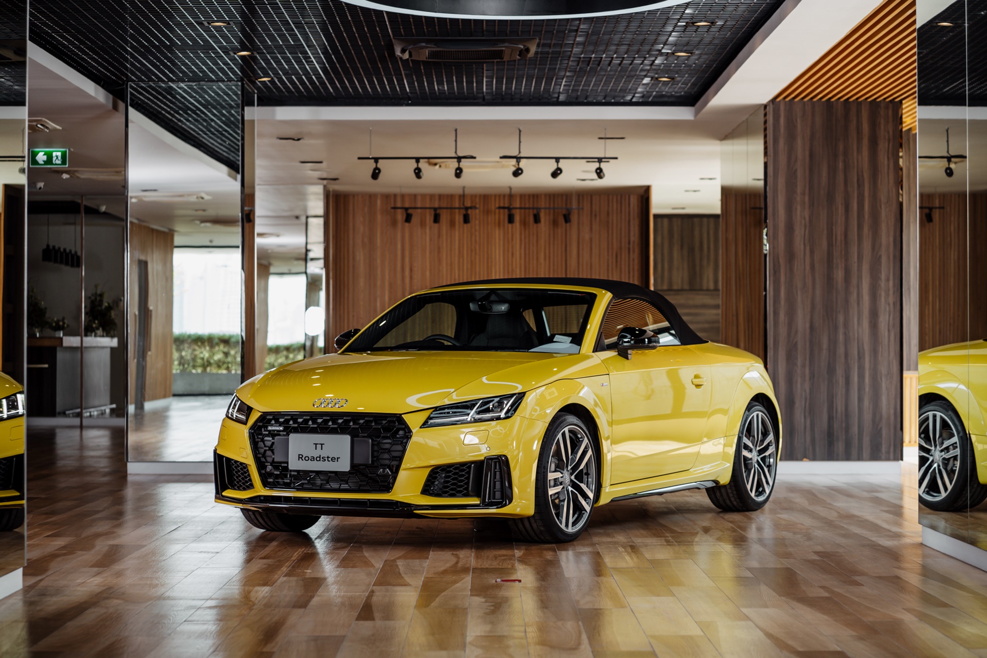 รูปภาพ อาวดี้ Audi TT Roadster Final Icon Black ปี 2023
