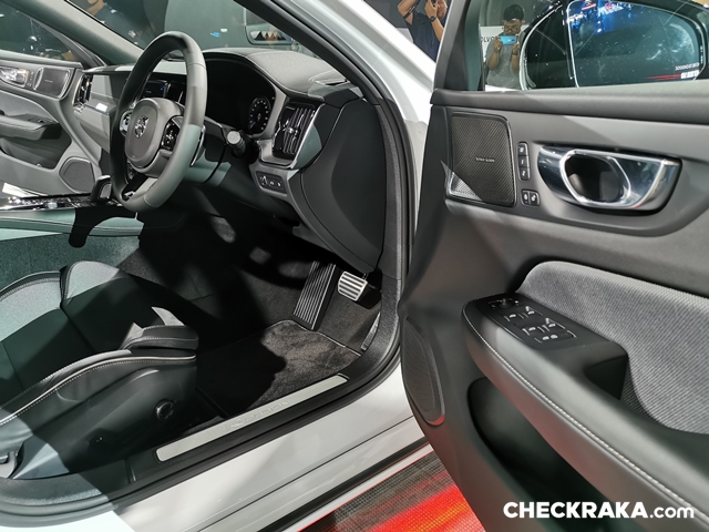 รูปภาพ วอลโว่ Volvo S60 Recharge Plug-in Hybrid R-Design ปี 2022