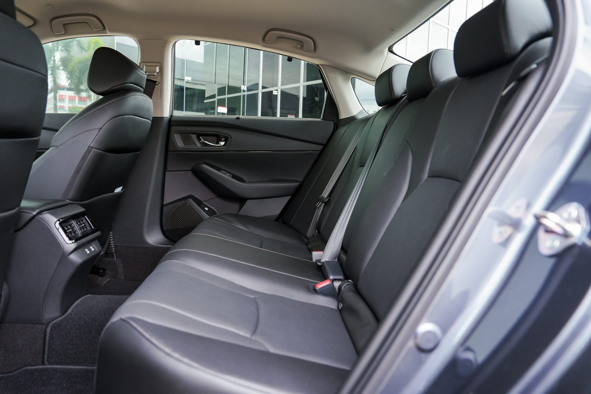 รูปภาพ ฮอนด้า Honda Accord e:HEV EL ปี 2025