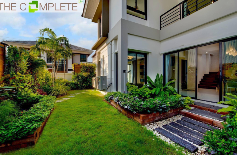 รูปภาพ เดอะ คอมพลีท อัสสัมชัญ-ไร่กล้วย (The Complete)