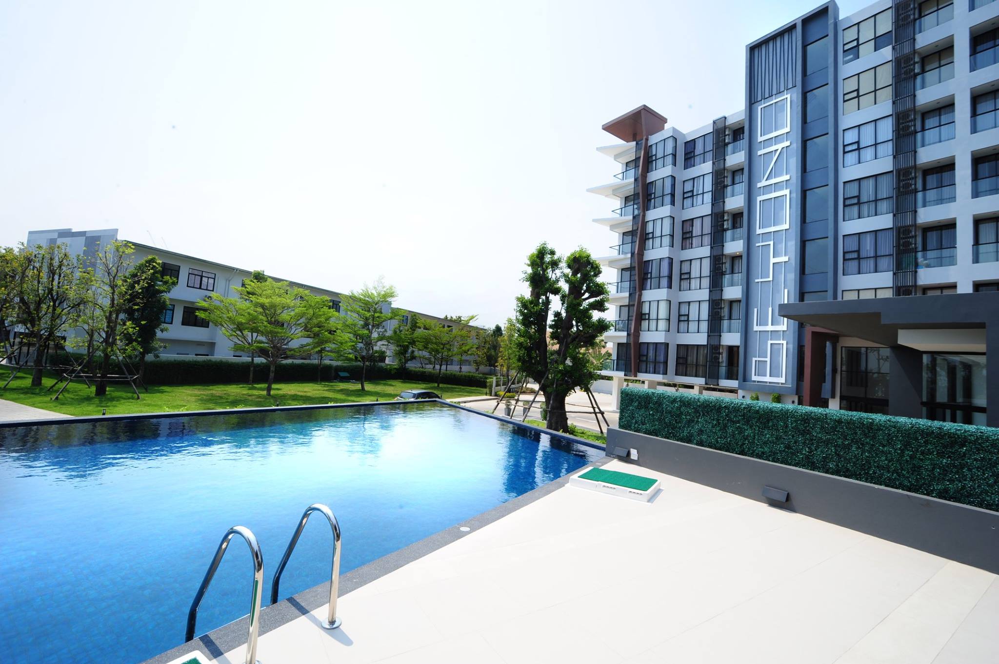 รูปภาพ บียอนด์ บาย สายลมเย็น (Beyond By Sailomyen)