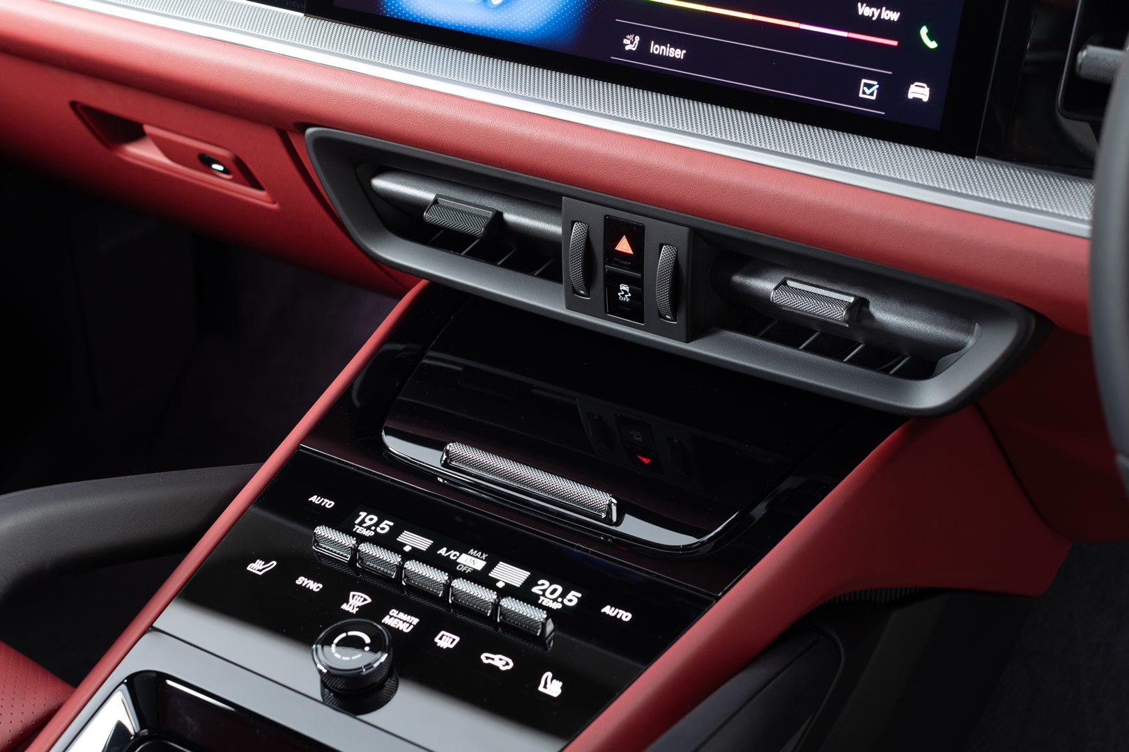 รูปภาพ ปอร์เช่ Porsche Cayenne S E-Hybrid Coupé ปี 2024