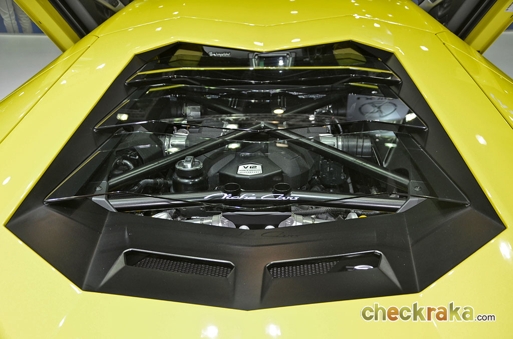รูปภาพ ลัมโบร์กินี Lamborghini Aventador LP700-4 ปี 2011