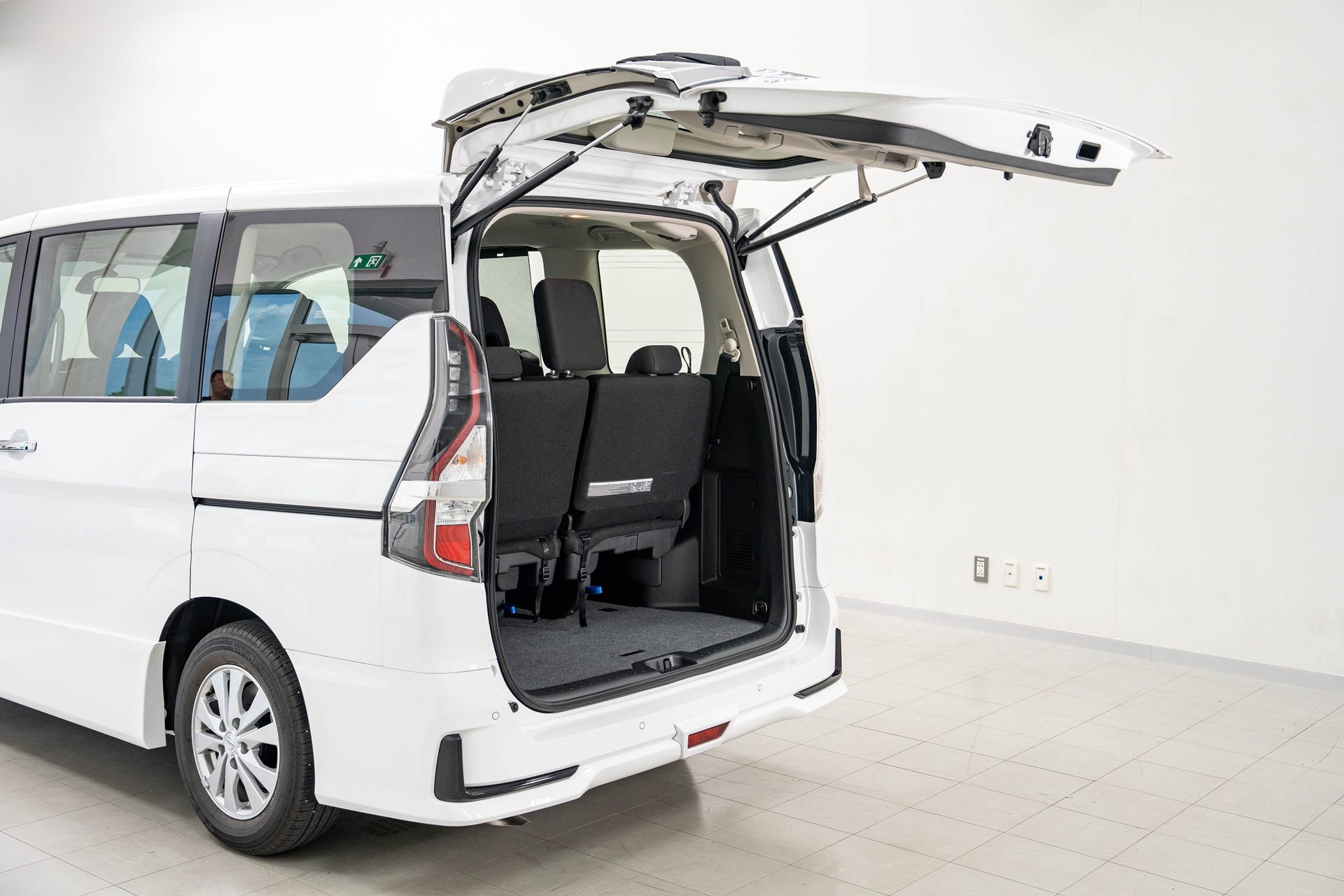 รูปภาพ นิสสัน Nissan Serena Highway Star ปี 2024