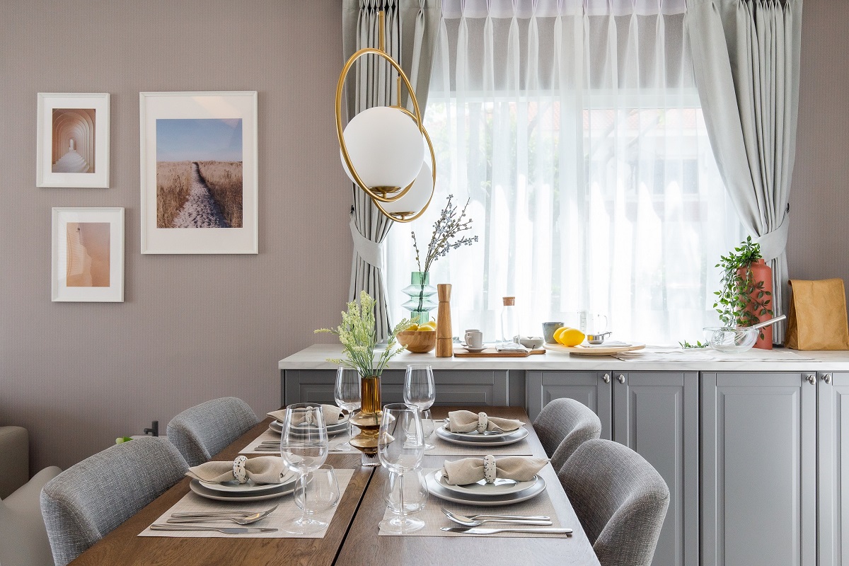 รูปภาพ กัสโต้ สุขสวัสดิ์ - ประชาอุทิศ (Gusto Suksawat - Prachautit)