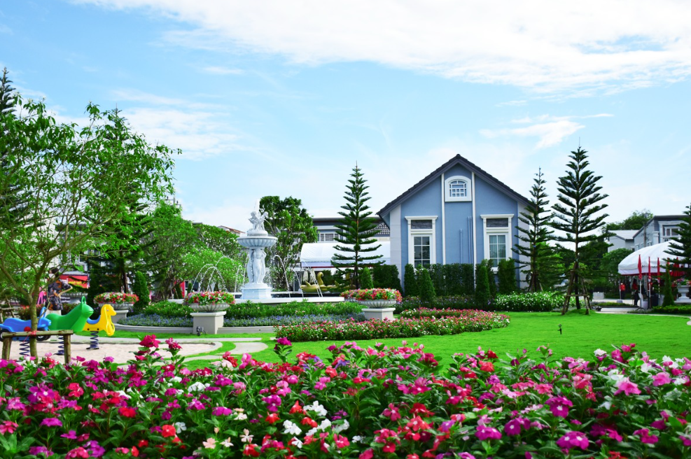 รูปภาพ โกลเด้น ทาวน์ พระราม 9-กรุงเทพกรีฑา (Golden Town Rama 9-Krungthep Kreetha)