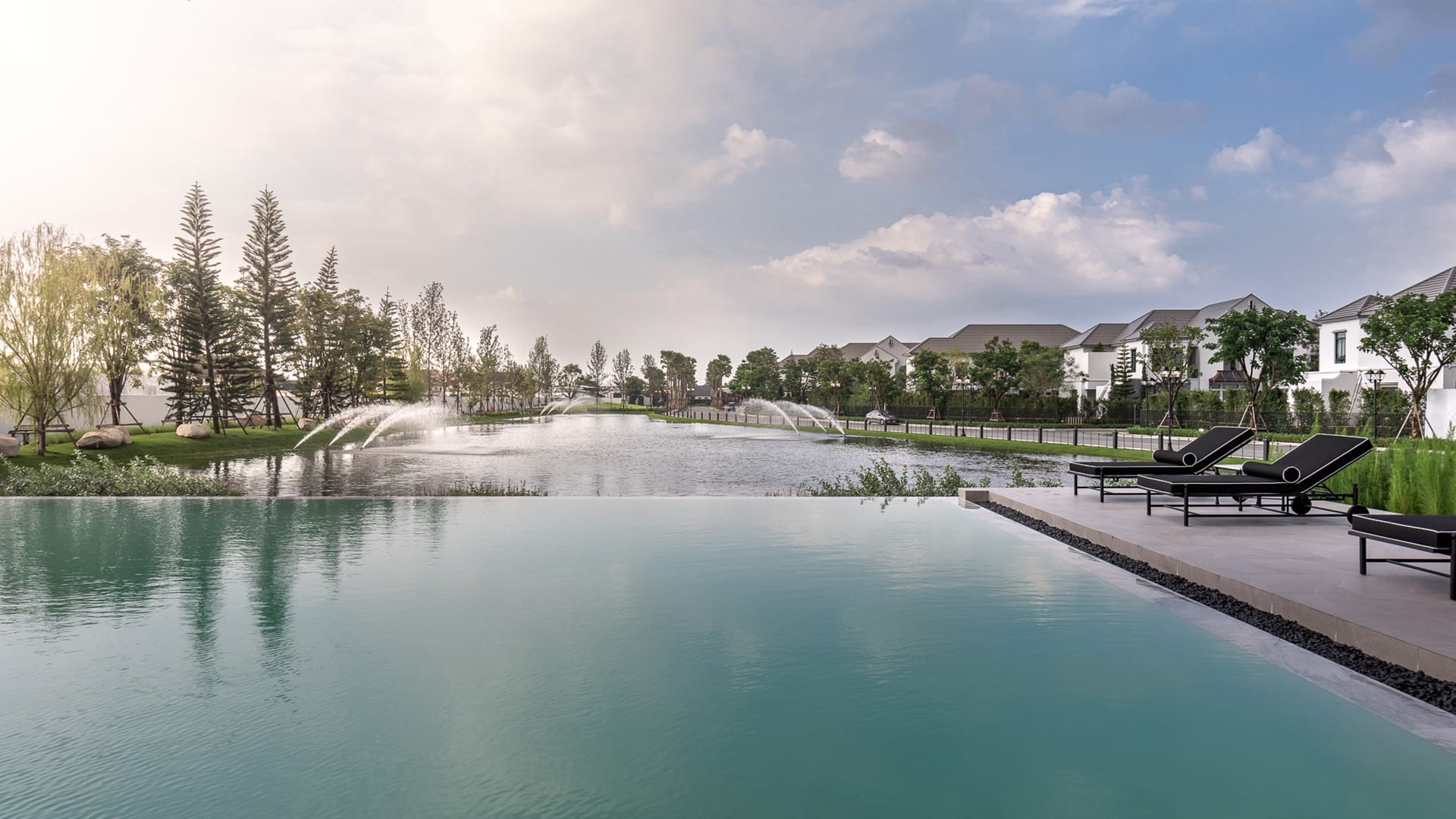 รูปภาพ นันทวัน ปิ่นเกล้า - กาญจนา (Nantawan Pinklao - Kanchana)