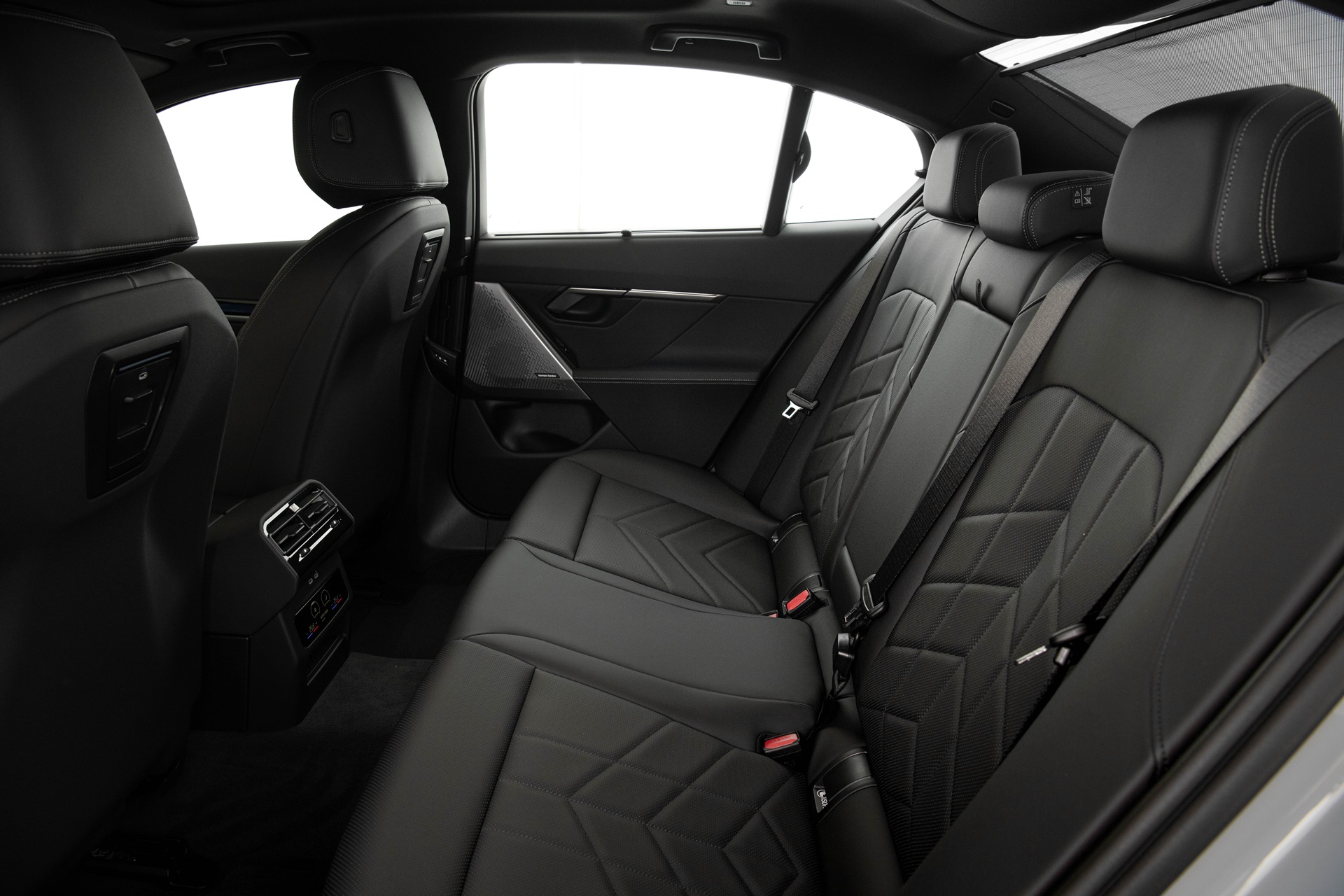 รูปภาพ บีเอ็มดับเบิลยู BMW i 5 eDrive40 M Sport ปี 2023