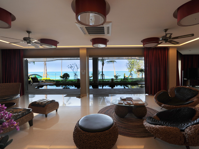 รูปภาพ โอเชียน เอจ (Ocean's Edge)