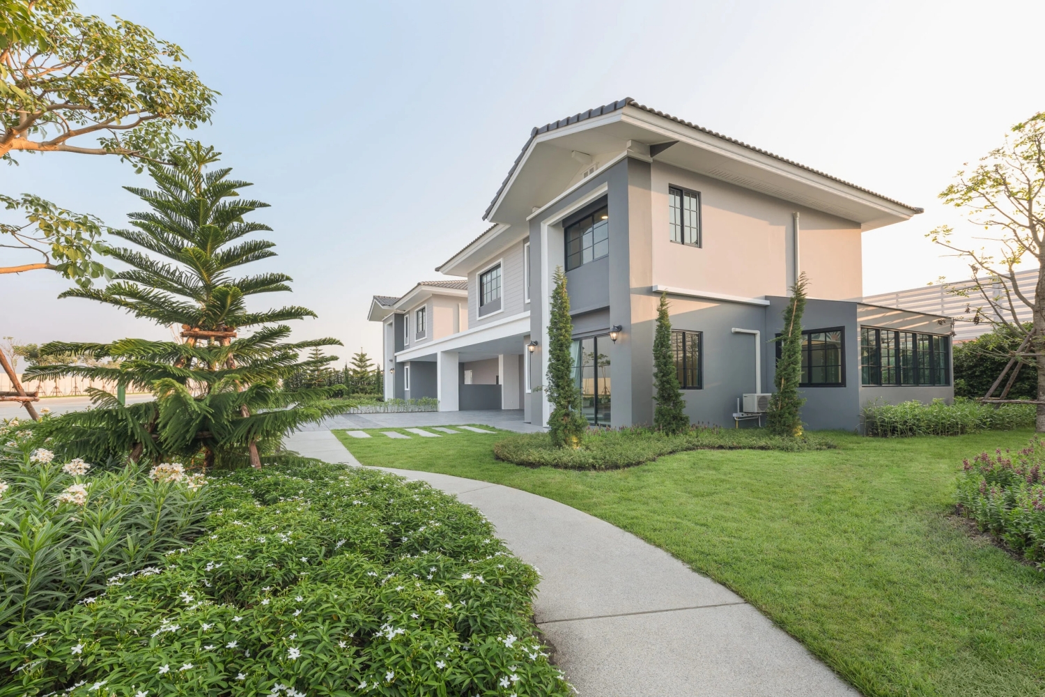 รูปภาพ เวอร์โซ่ วงแหวน-ลำลูกกา (Verzo Wongwaen-Lamlukka)