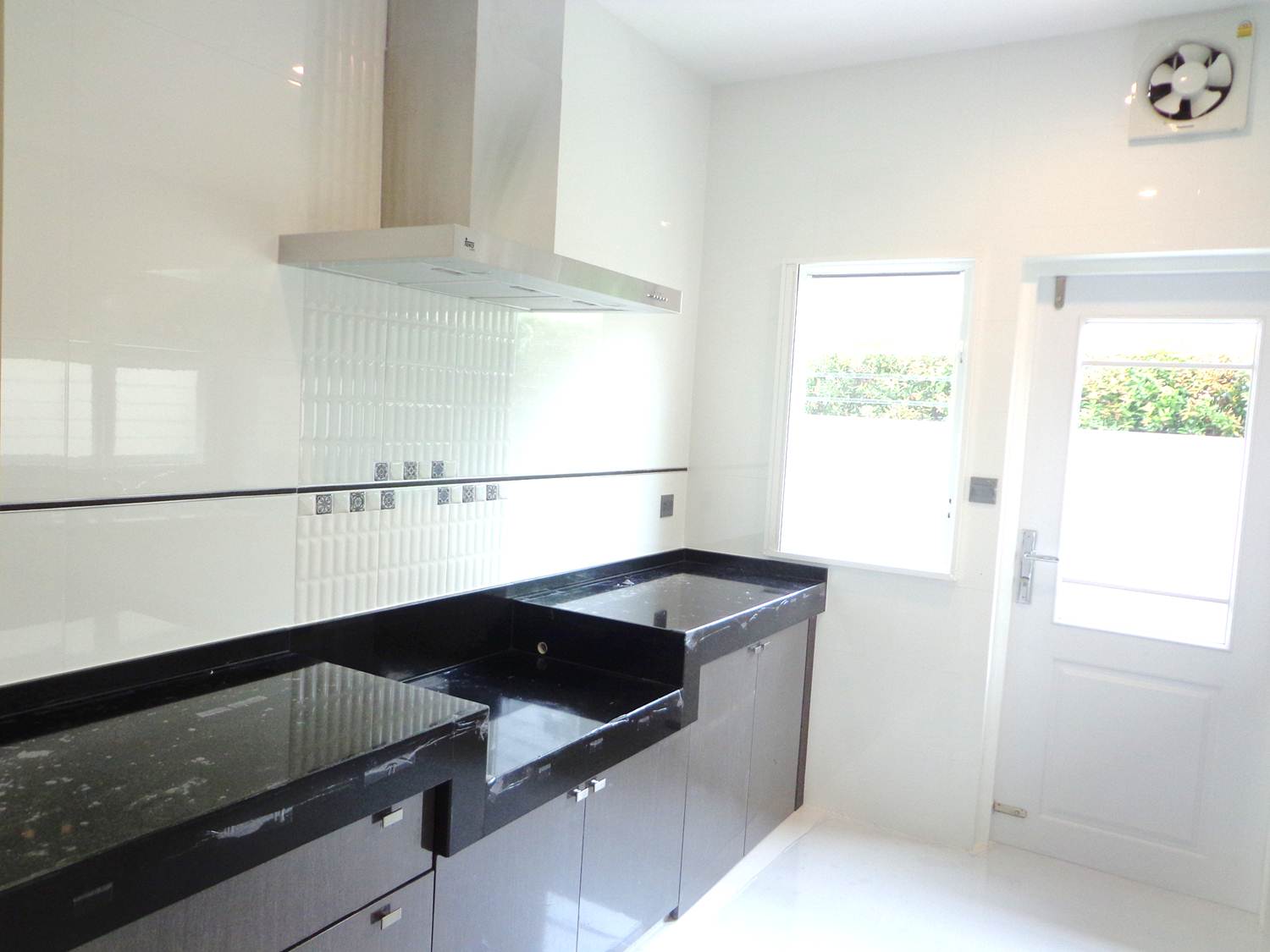 รูปภาพ นันทวัน บางนา กม.7 (Nanthawan Bangna KM.7)