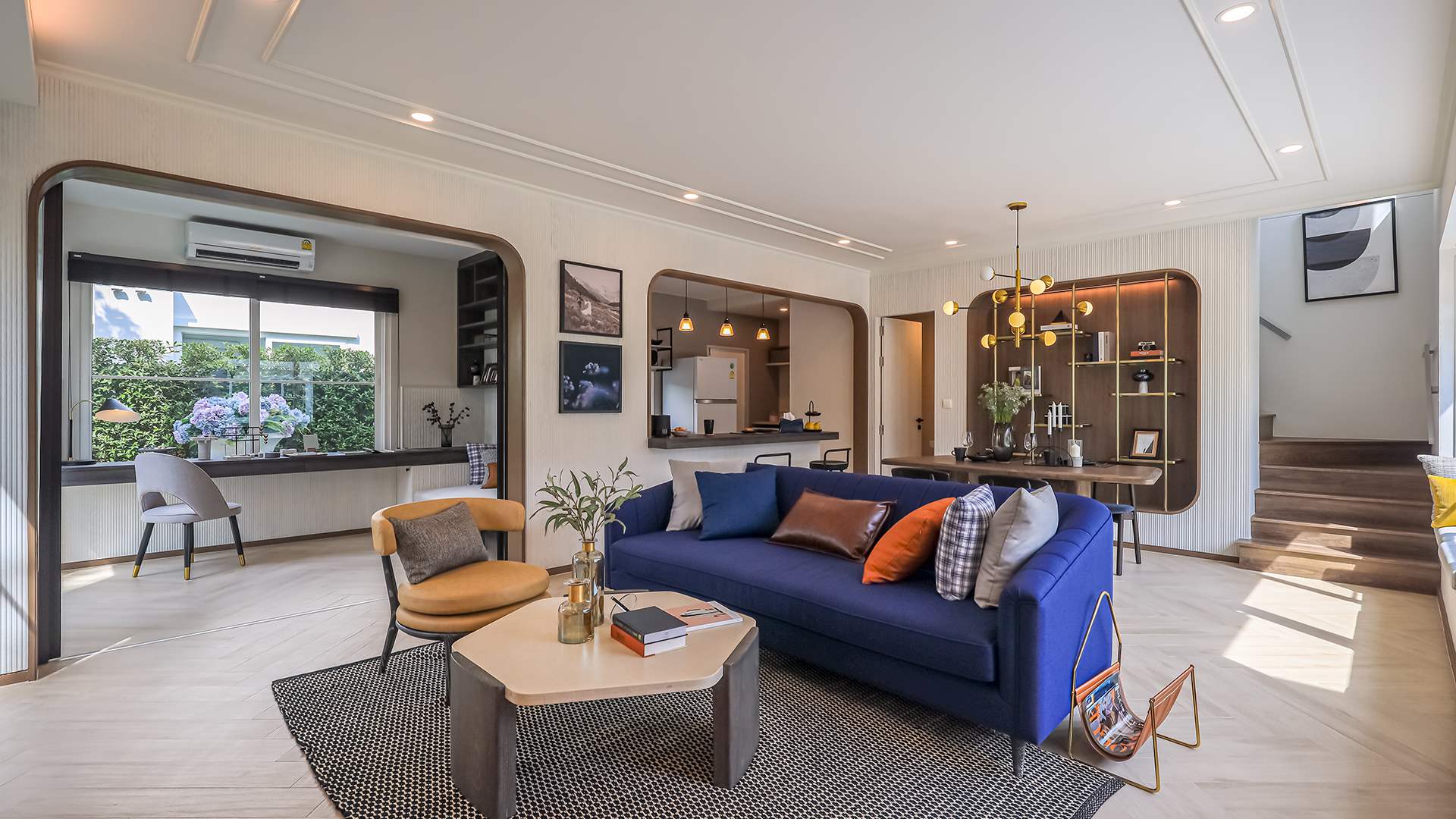 รูปภาพ อัญญ่า เพชรเกษม - สาย 4 (Anya Petchkasem - Sai 4)