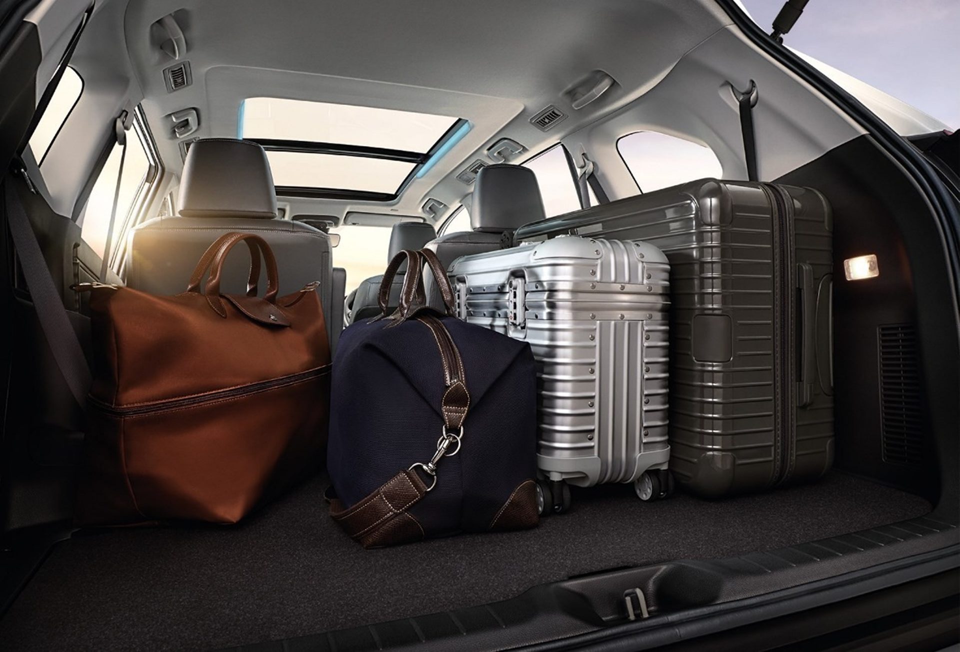 รูปภาพ โตโยต้า Toyota Innova Zenix HEV Smart ปี 2025