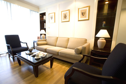 รูปภาพ ริเวอไรน์ เพลส คอนโดมิเนียม (Riverine Place)