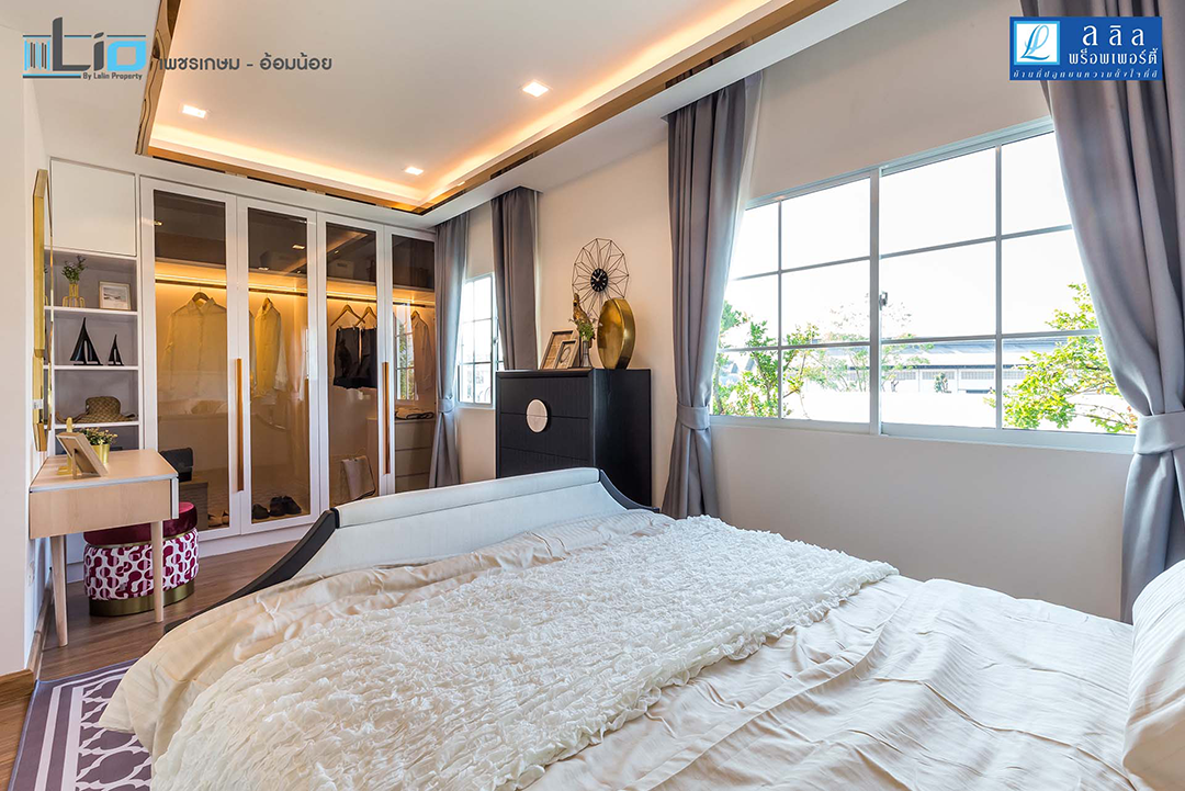 รูปภาพ ไลโอ เพชรเกษม-อ้อมน้อย (Lio Petchkasem - Omnoi)