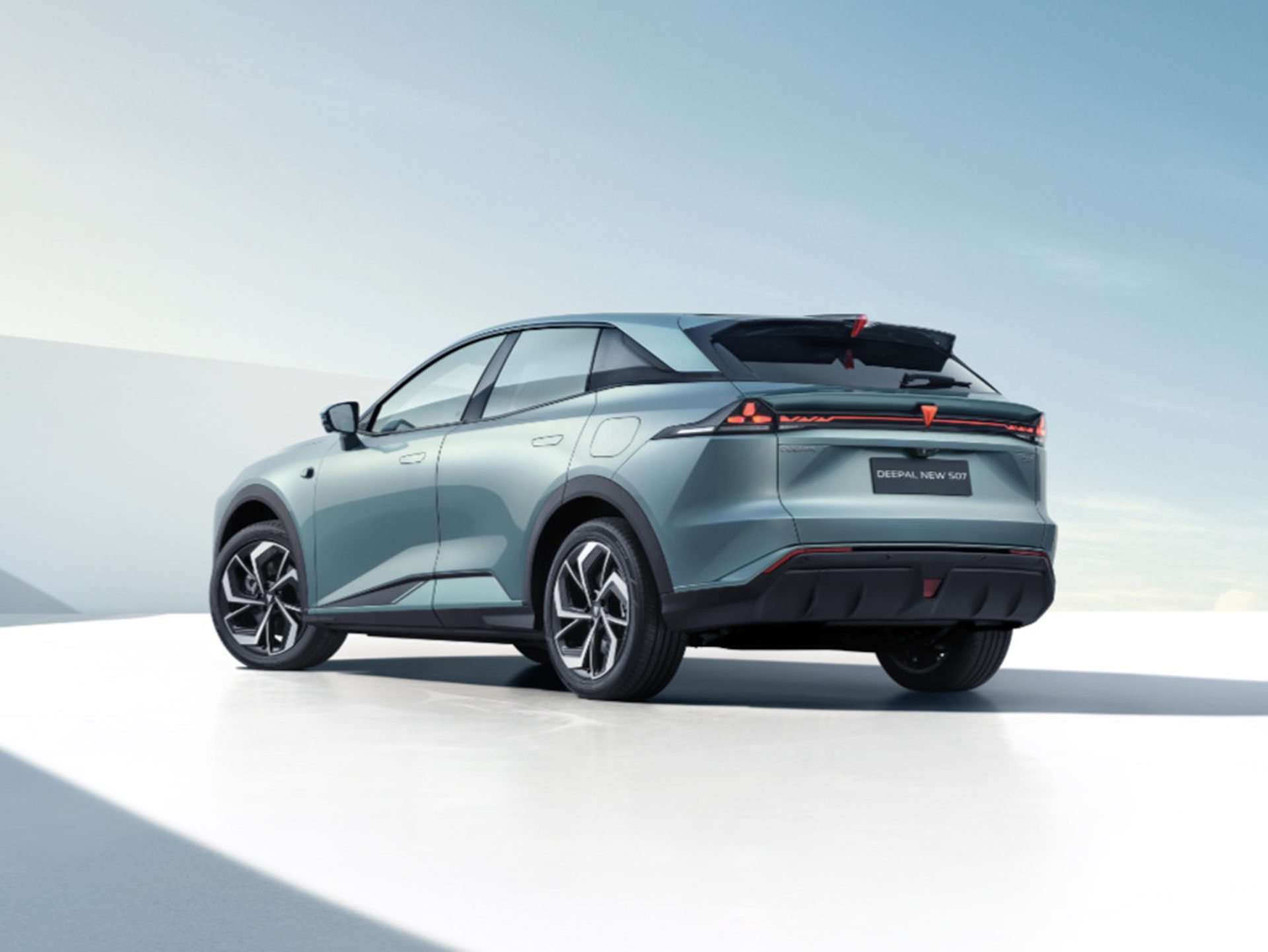 รูปภาพ ดีพอล Deepal SO7 Standard ปี 2025