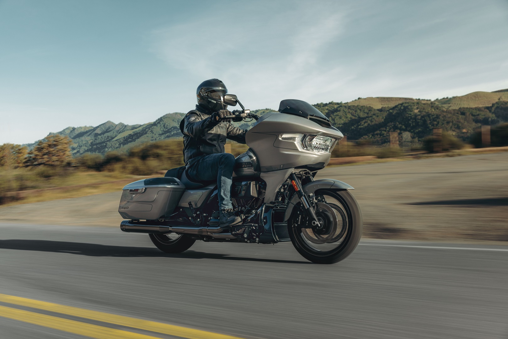 รูปภาพ ฮาร์ลีย์-เดวิดสัน Harley-Davidson CVO Road Glide ปี 2023