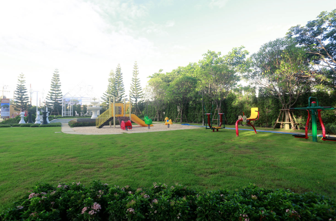 รูปภาพ โกลเด้น ทาวน์ เจริญเมือง-ซุปเปอร์ไฮเวย์ (Golden Town Charoenmuang - Superhighway)