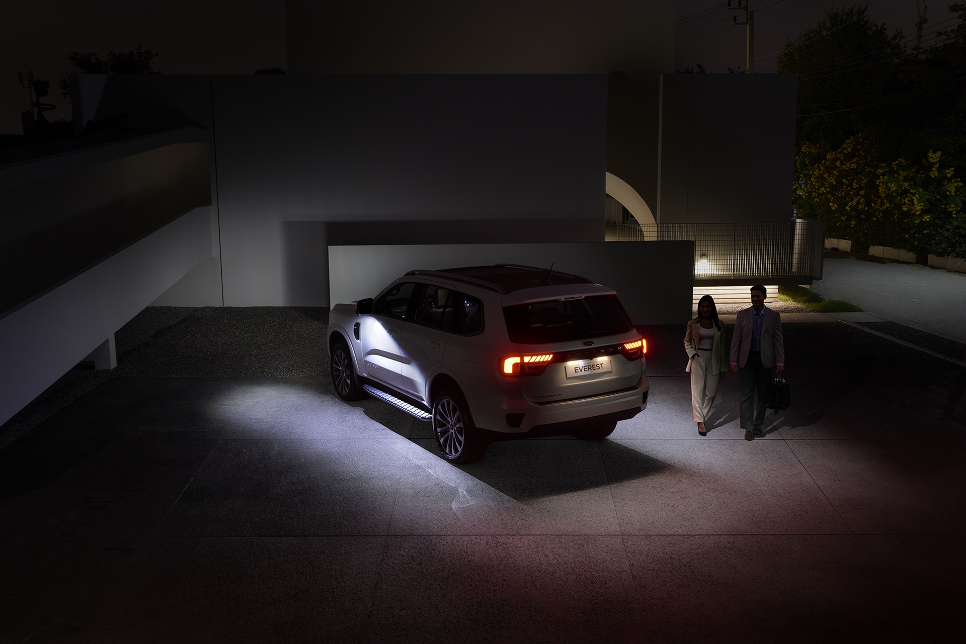 รูปภาพ ฟอร์ด Ford Everest Platinum V6 4x4 10AT ปี 2024