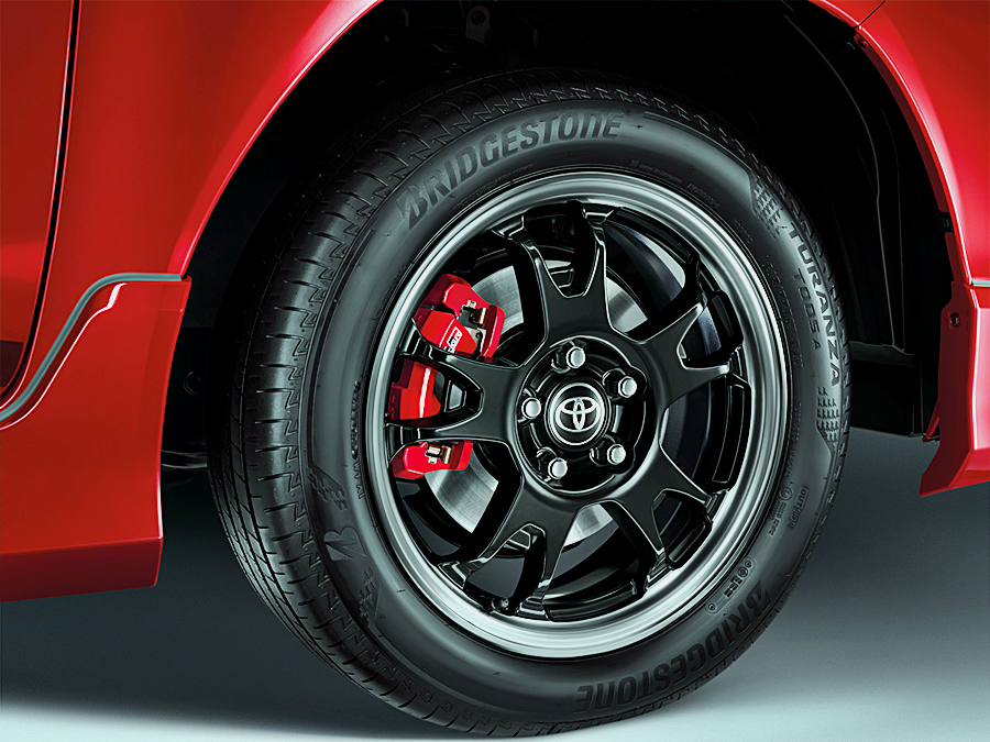 รูปภาพ โตโยต้า Toyota Revo GR Sport 2.8 AT Lo-Floor ปี 2022