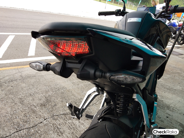 รูปภาพ ซีเอฟโมโต CF Moto 250 NK ABS ปี 2018