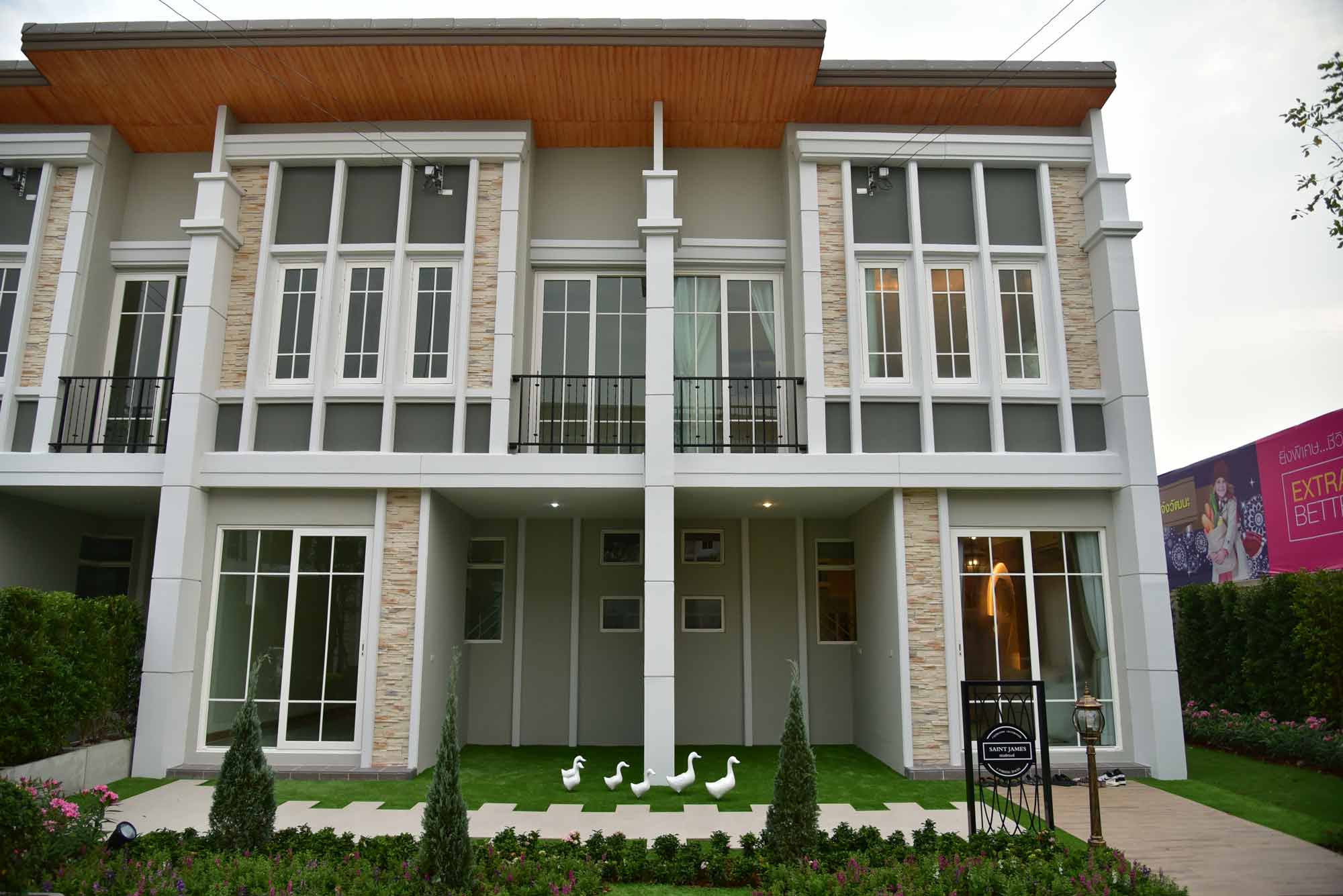 รูปภาพ โกลเด้น ทาวน์ วิภาวดี-แจ้งวัฒนะ (Golden Town Vibhavadi - Chaengwattana)