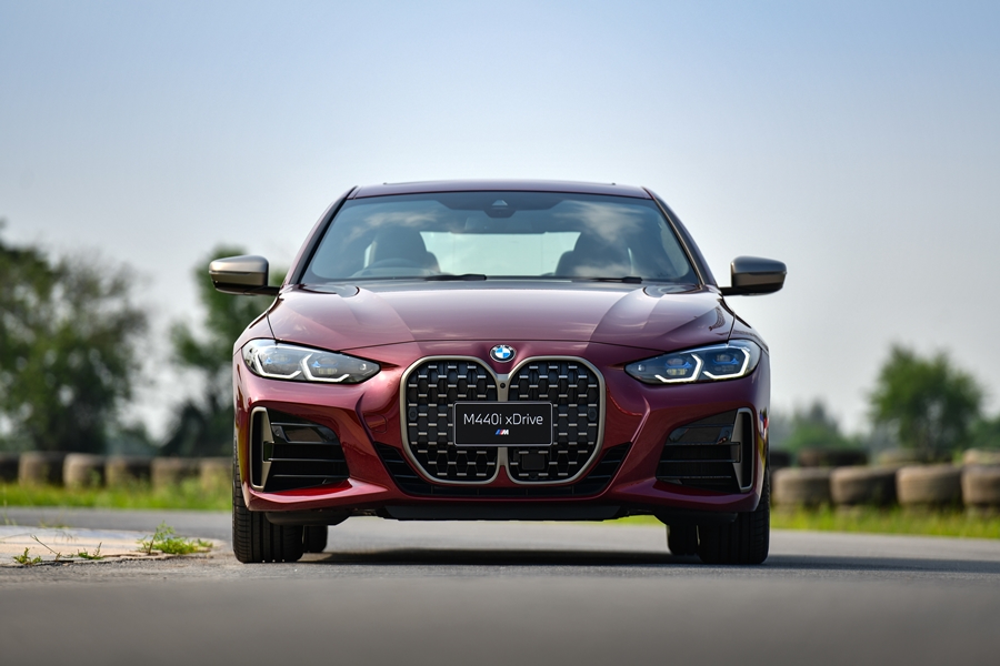รูปภาพ บีเอ็มดับเบิลยู BMW M4 M440i xDrive Coupe ปี 2022