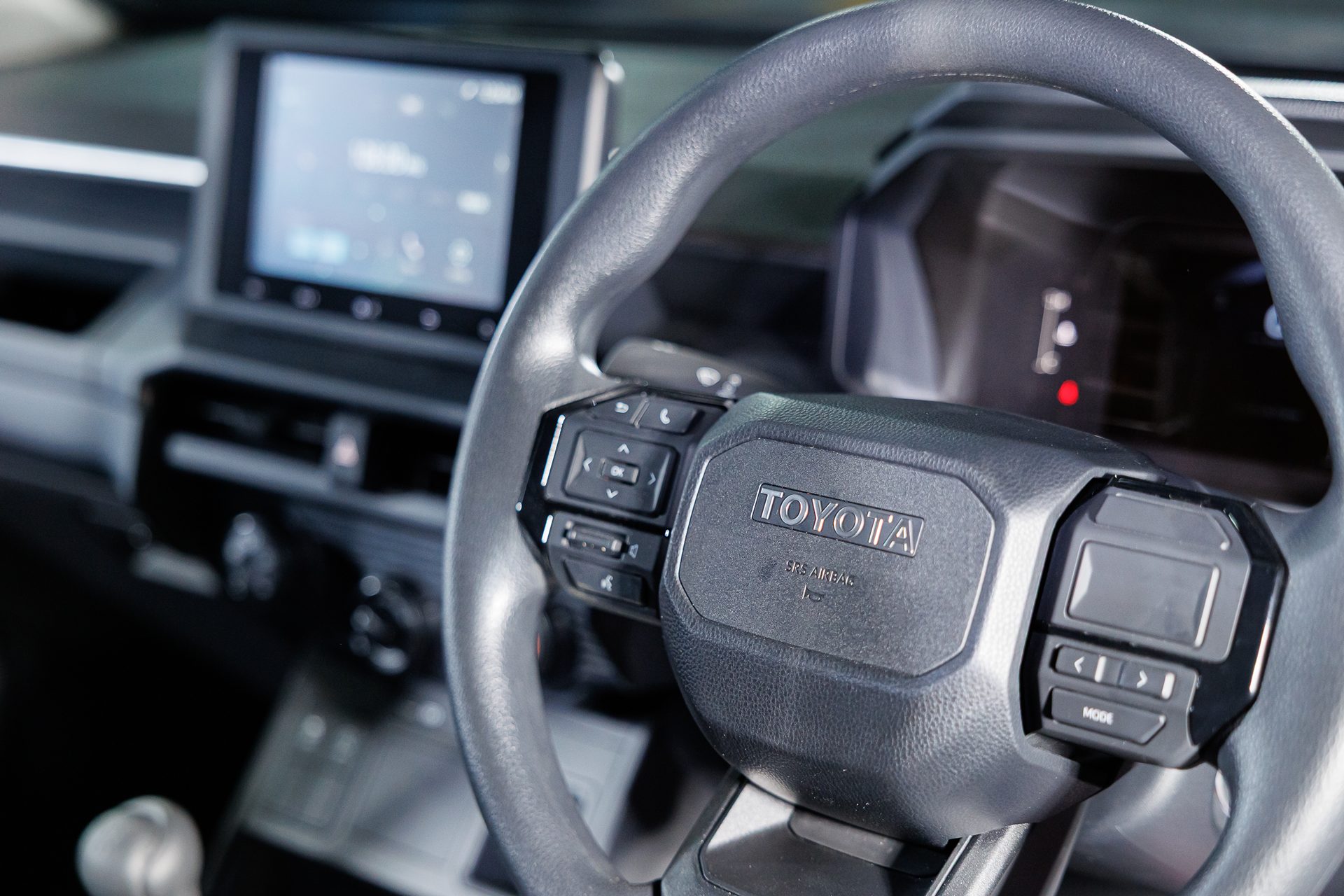 รูปภาพ โตโยต้า Toyota Hilux Travo Double Cab Prerunner 2.8 Smart MT ปี 2025