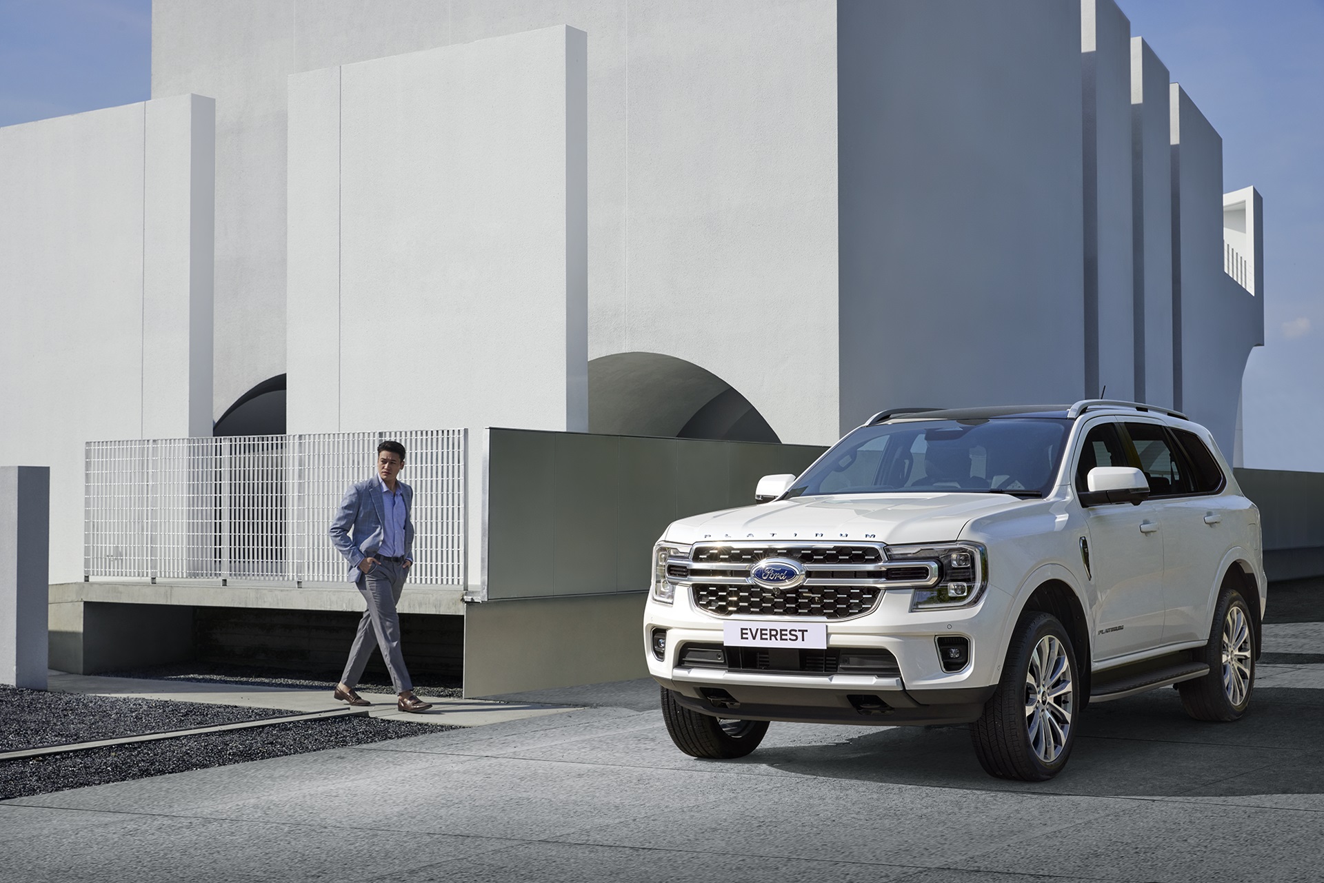 รูปภาพ ฟอร์ด Ford Everest Platinum V6 4x4 10AT ปี 2024