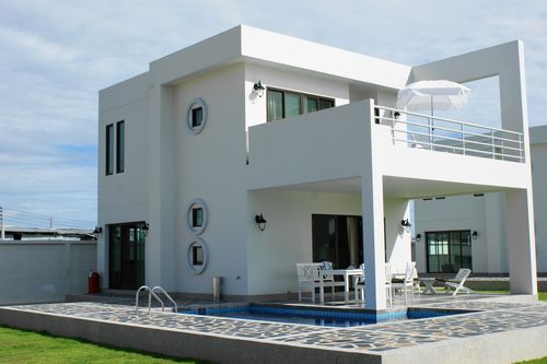 รูปภาพ เมาน์เท่นวิว อินเตอร์เนชั่นแนล บางแสน (Mountainview International Bangsan)