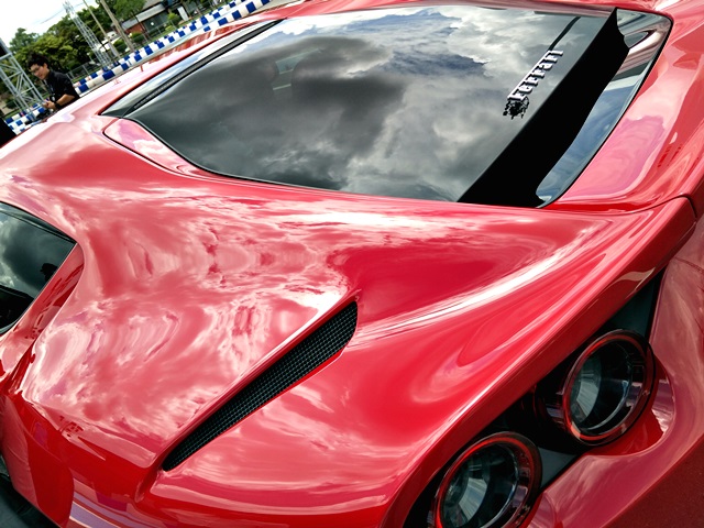 รูปภาพ เฟอร์รารี่ Ferrari 812 Superfast V12 ปี 2017