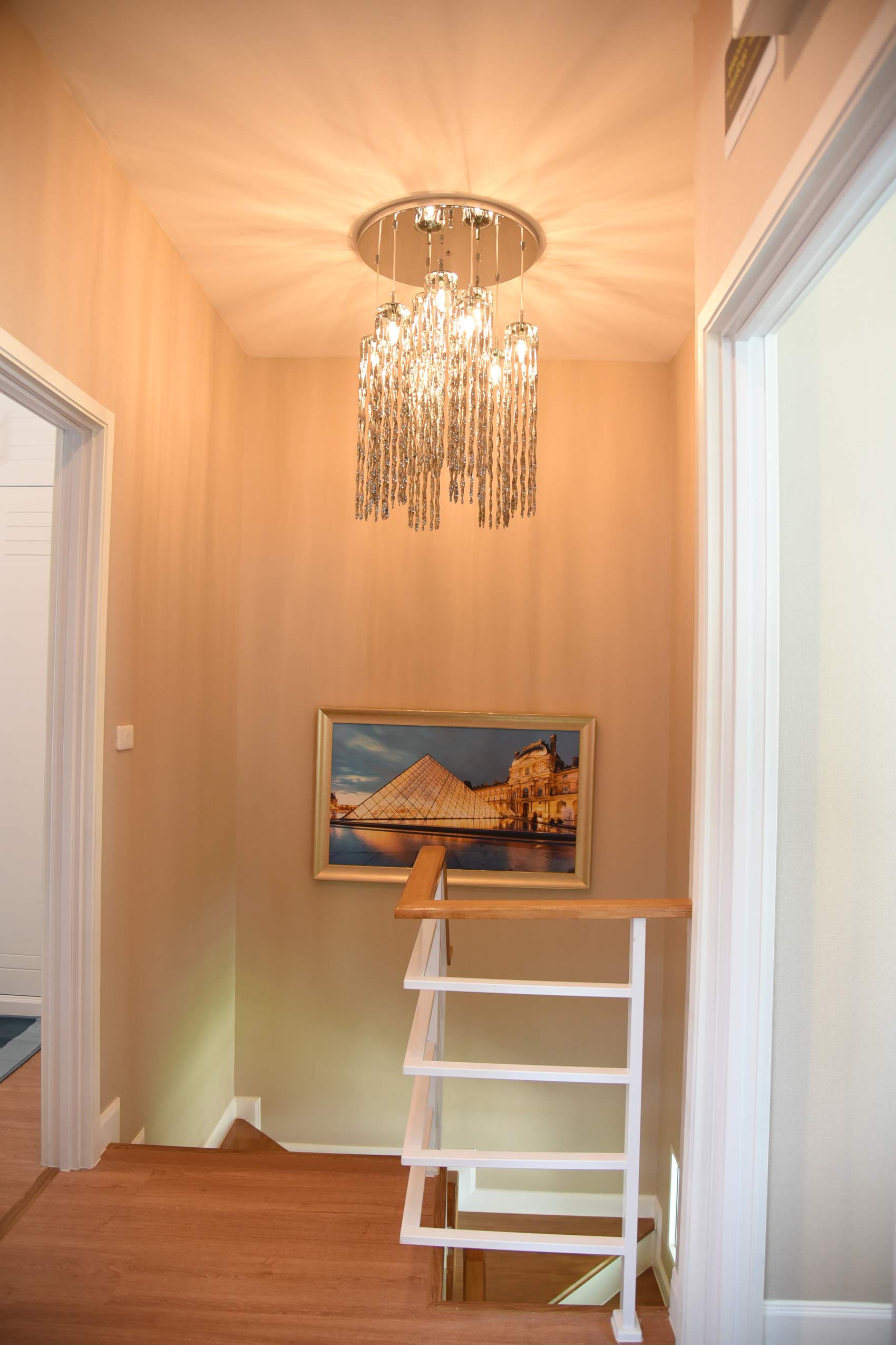 รูปภาพ โกลเด้น ทาวน์ สุขุมวิท-สถานีรถไฟฟ้าแบริ่ง (Golden Town Sukhumvit-Bearing Station)