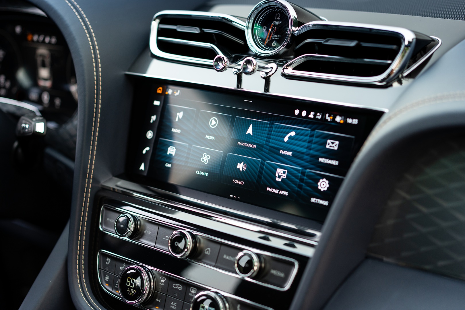 รูปภาพ เบนท์ลี่ย์ Bentley Bentayga EWB Azure ปี 2023