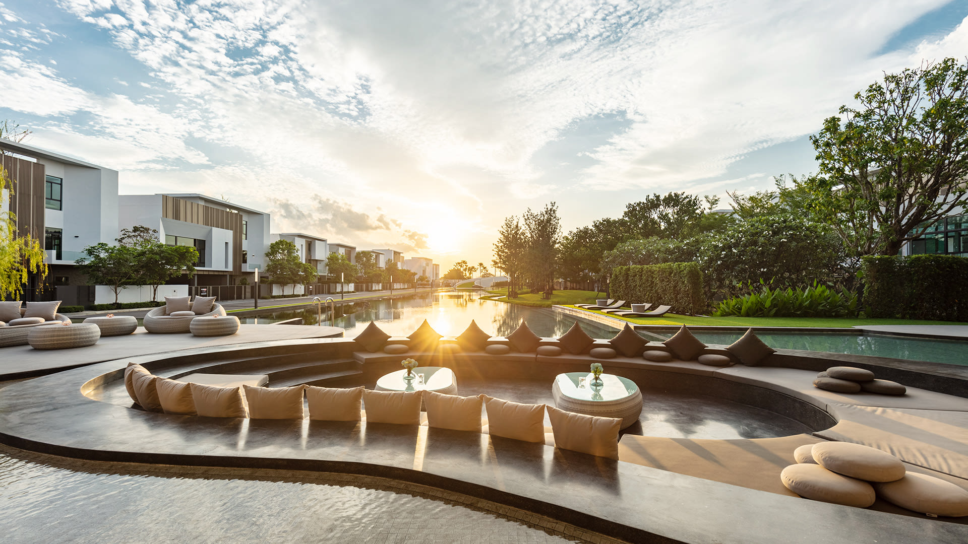 รูปภาพ นันทวัน พระราม 9 - ศรีนครินทร์ (Nantawan Rama 9 - Srinakarin)