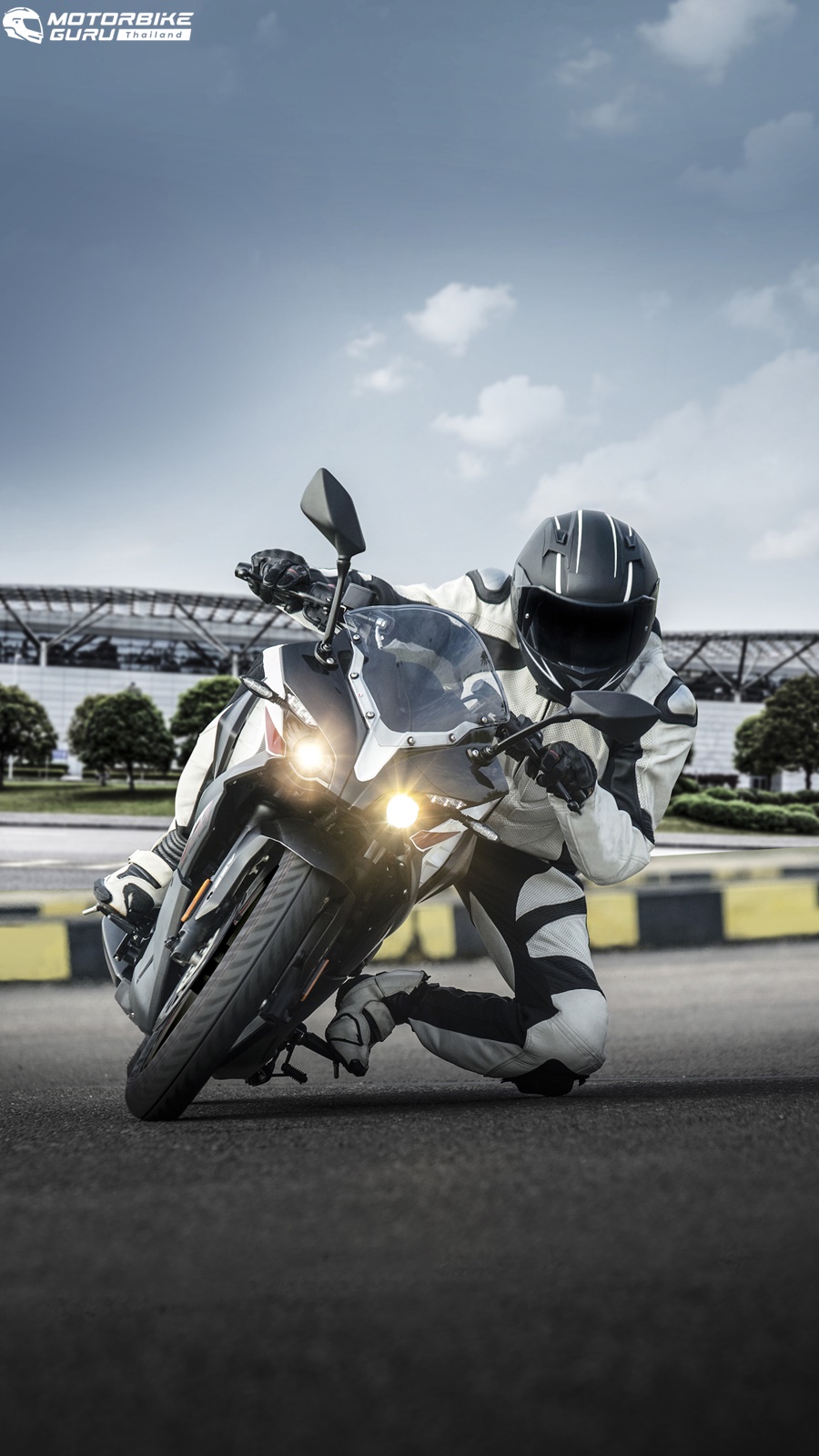 รูปภาพ บาจาจ Bajaj Pulsar RS 200 FI ABS ปี 2022