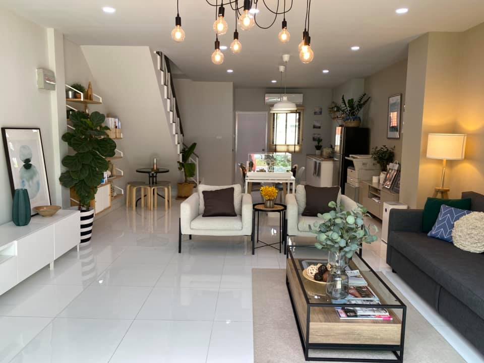 รูปภาพ เดอะ คอมมอน ทาวน์โฮม พุทธมณฑลสาย 5 (The Common Townhome Buddhamonthon Sai 5)