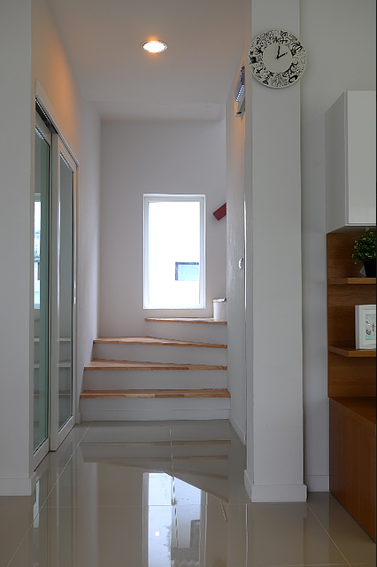 รูปภาพ ฐิติพร พรีเมียร์ (Thitiphon Premier)