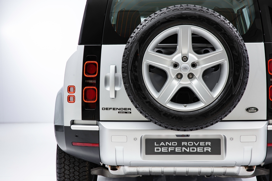 รูปภาพ แลนด์โรเวอร์ Land Rover Defender 90 Petrol 2.0 SE Ingenium ปี 2020