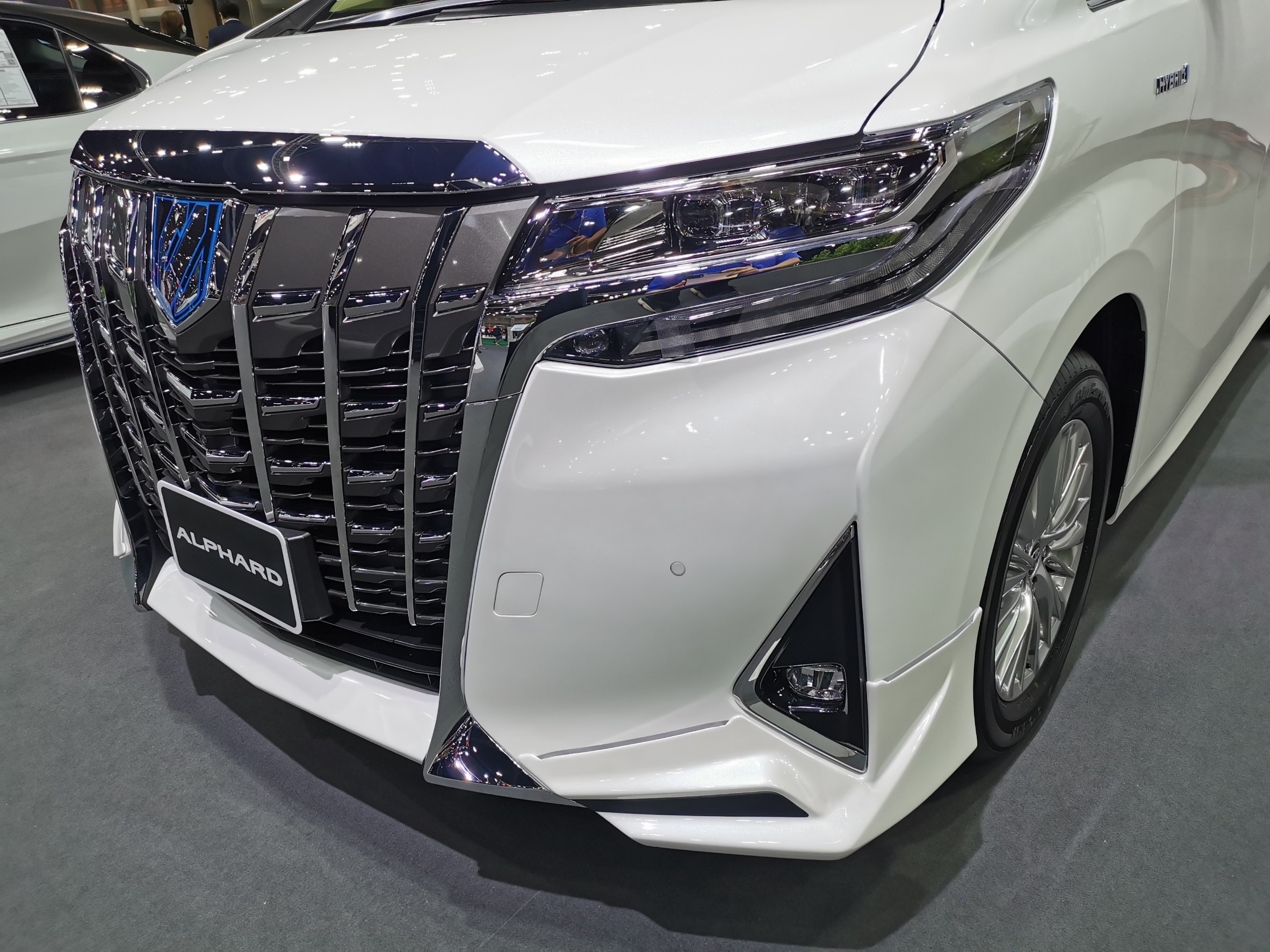 รูปภาพ โตโยต้า Toyota Alphard 2.5 Hybrid MY2020 ปี 2020