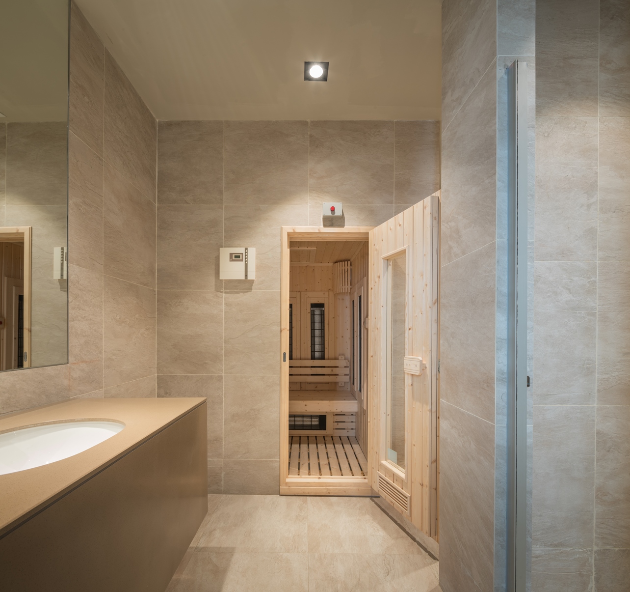 รูปภาพ พาร์ค 24 (Park 24)