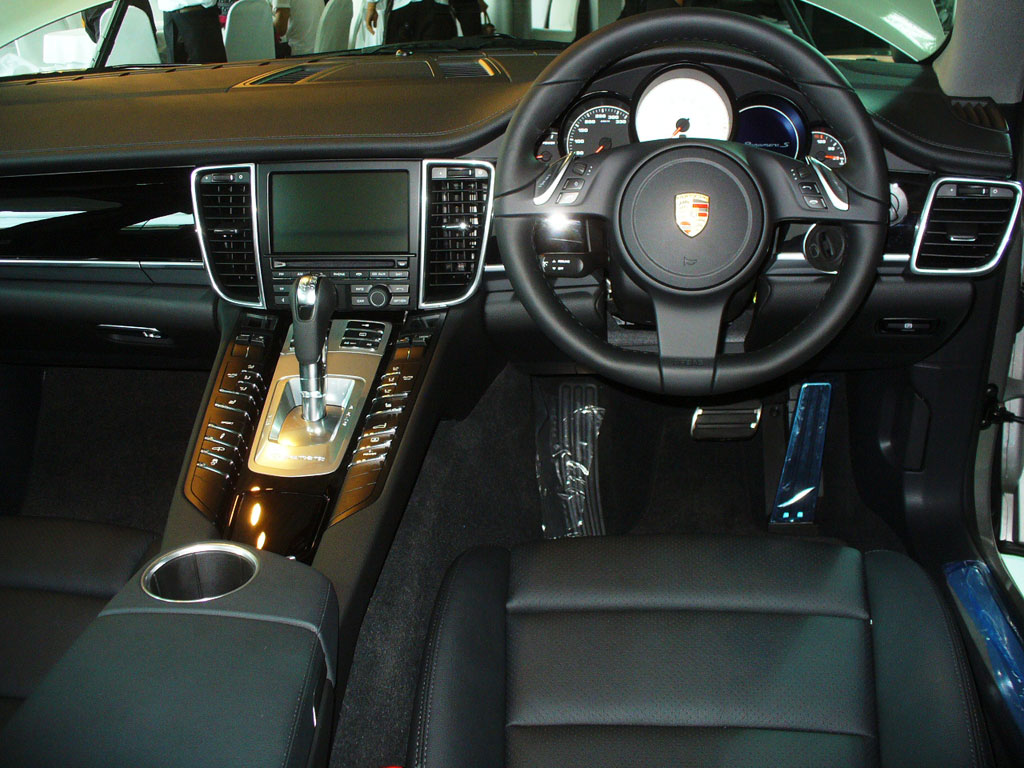 รูปภาพ ปอร์เช่ Porsche Panamera S E-Hybrid ปี 2011