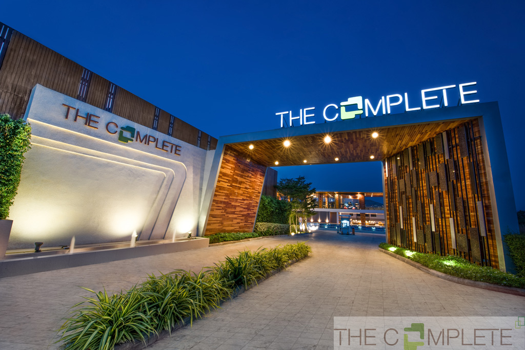 รูปภาพ เดอะ คอมพลีท (The Complete)