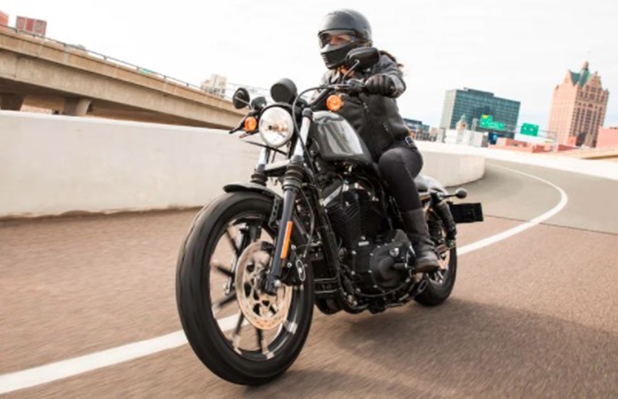 รูปภาพ ฮาร์ลีย์-เดวิดสัน Harley-Davidson Cruiser Iron 883 ปี 2022