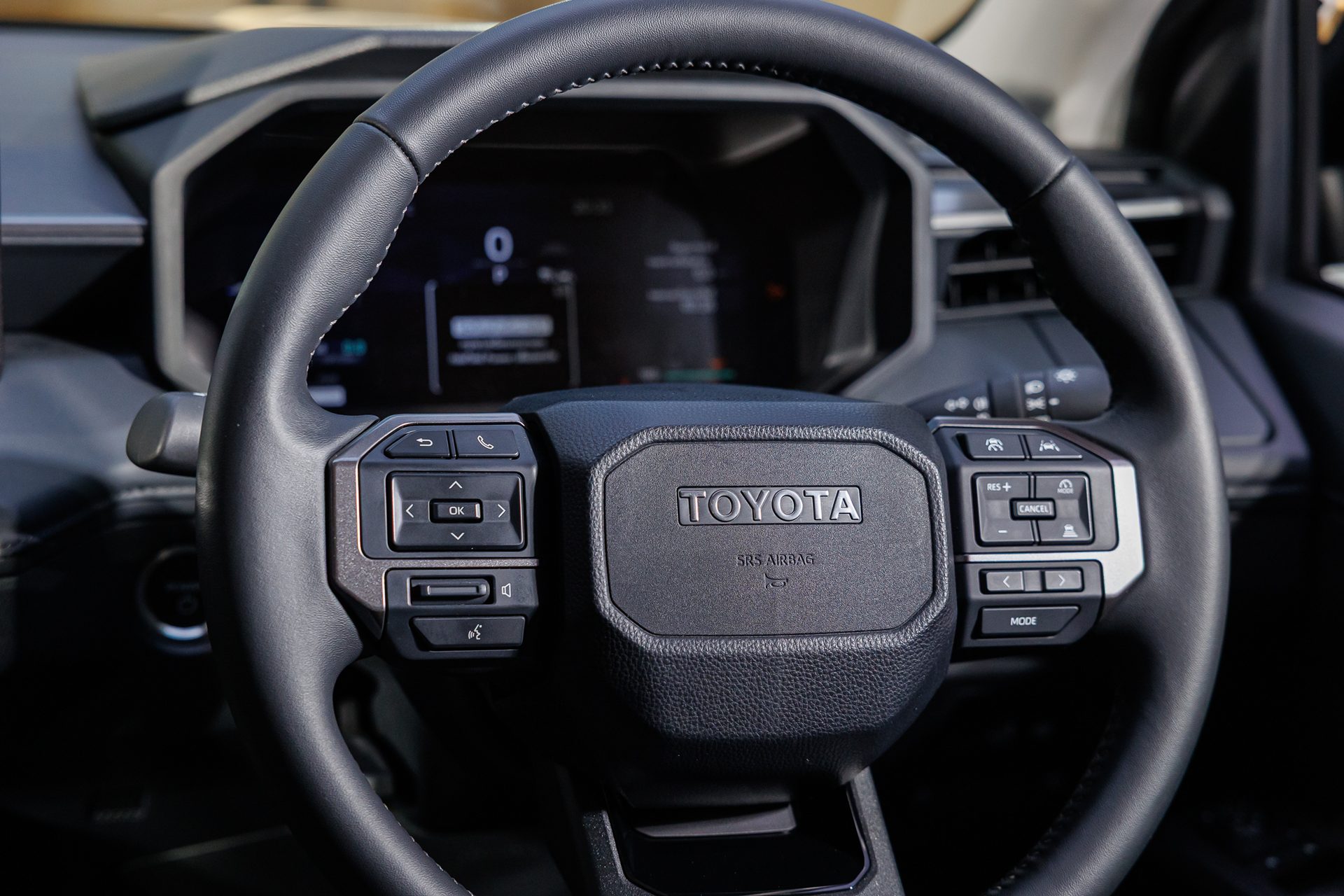 รูปภาพ โตโยต้า Toyota Hilux Travo -e Double Cab 4TREX ปี 2025