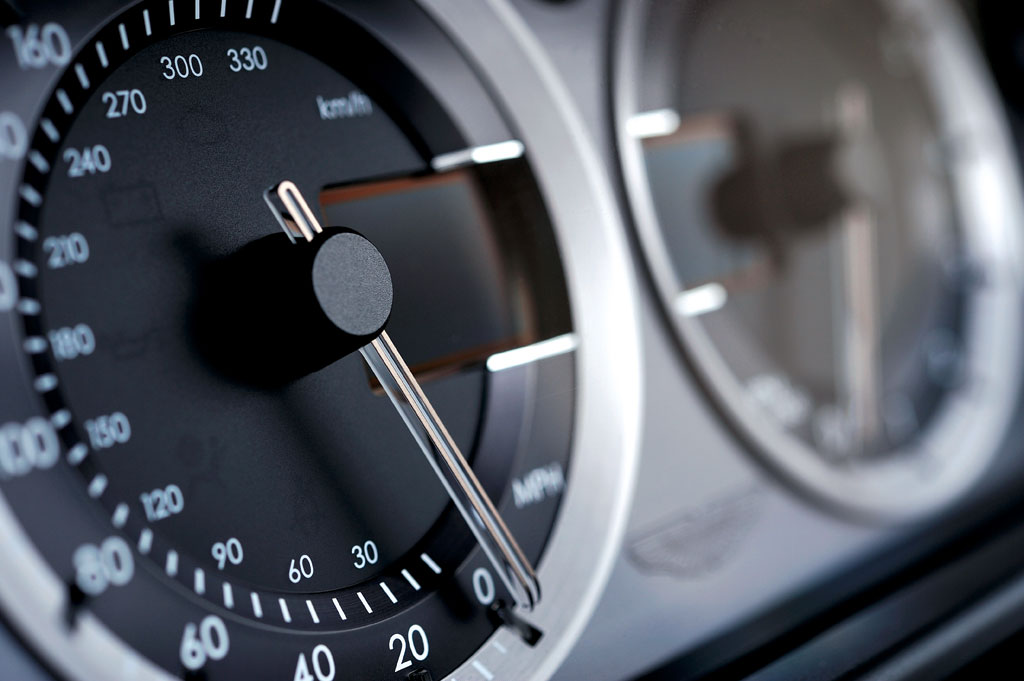 รูปภาพ แอสตัน มาร์ติน Aston Martin Vantage S ปี 2013